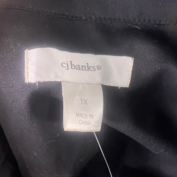 CJ Banks Women's Size 1X Black Button Up Shirt with Button Sleeve detail #3089 - Picture 5 of 10